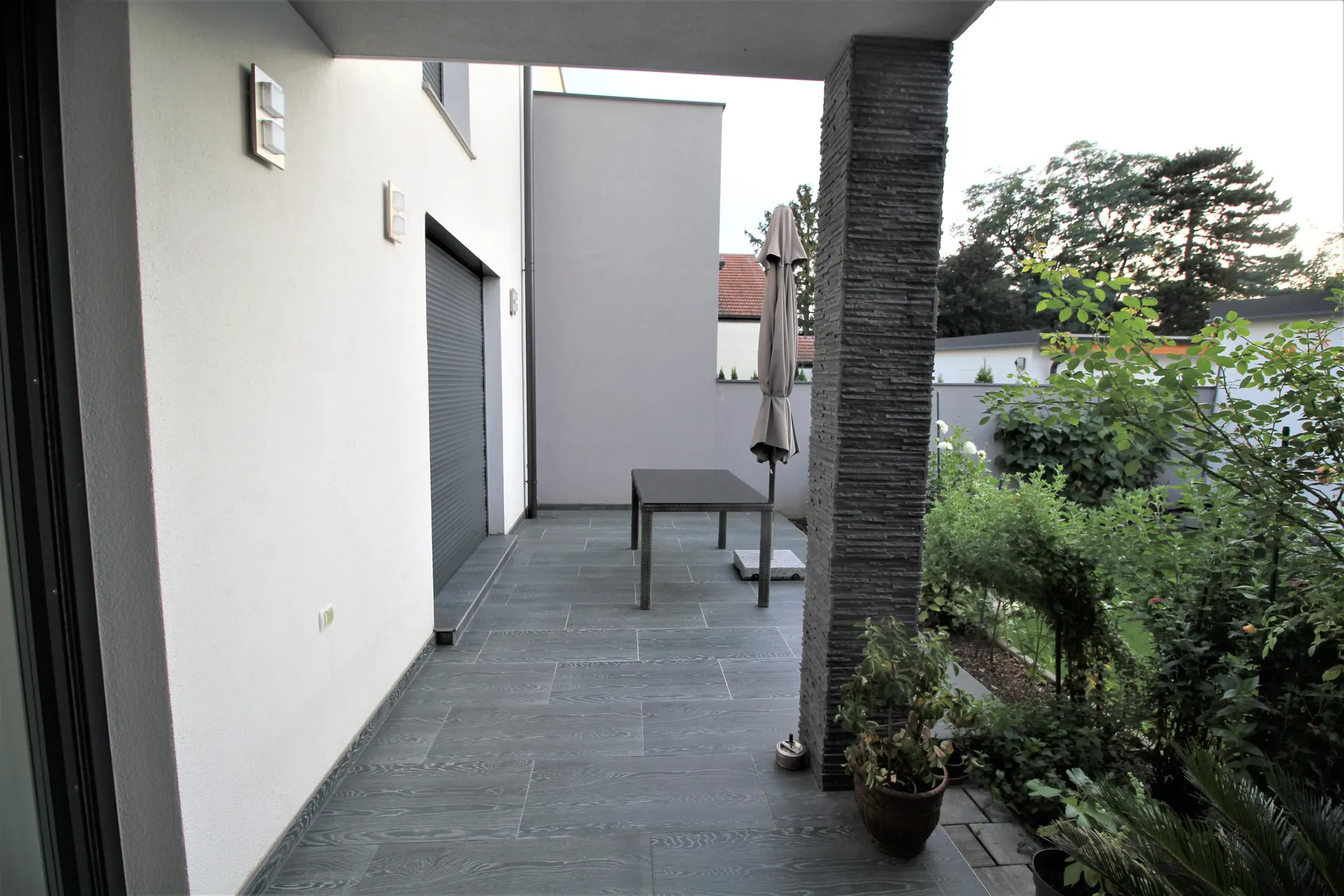 Haus Wien eingangsbereich flur – Immobilienmakler Wien | IZY Immobilien Haus Wien eingangsbereich flur – Immobilienmakler Wien | IZY Immobilien