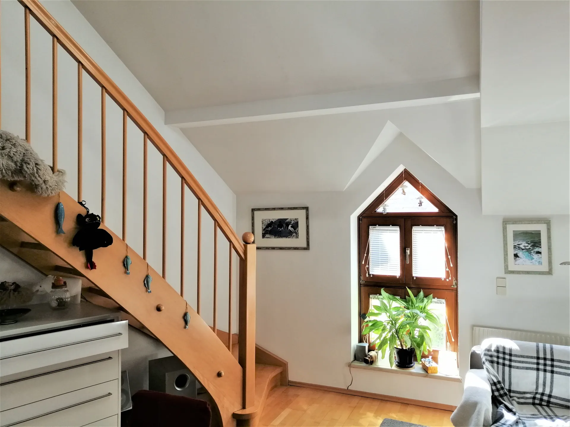 Wohnung Wien Wohnzimmer holzboden – Immobilienmakler Wien | IZY Immobilien Wohnung Wien Wohnzimmer holzboden – Immobilienmakler Wien | IZY Immobilien