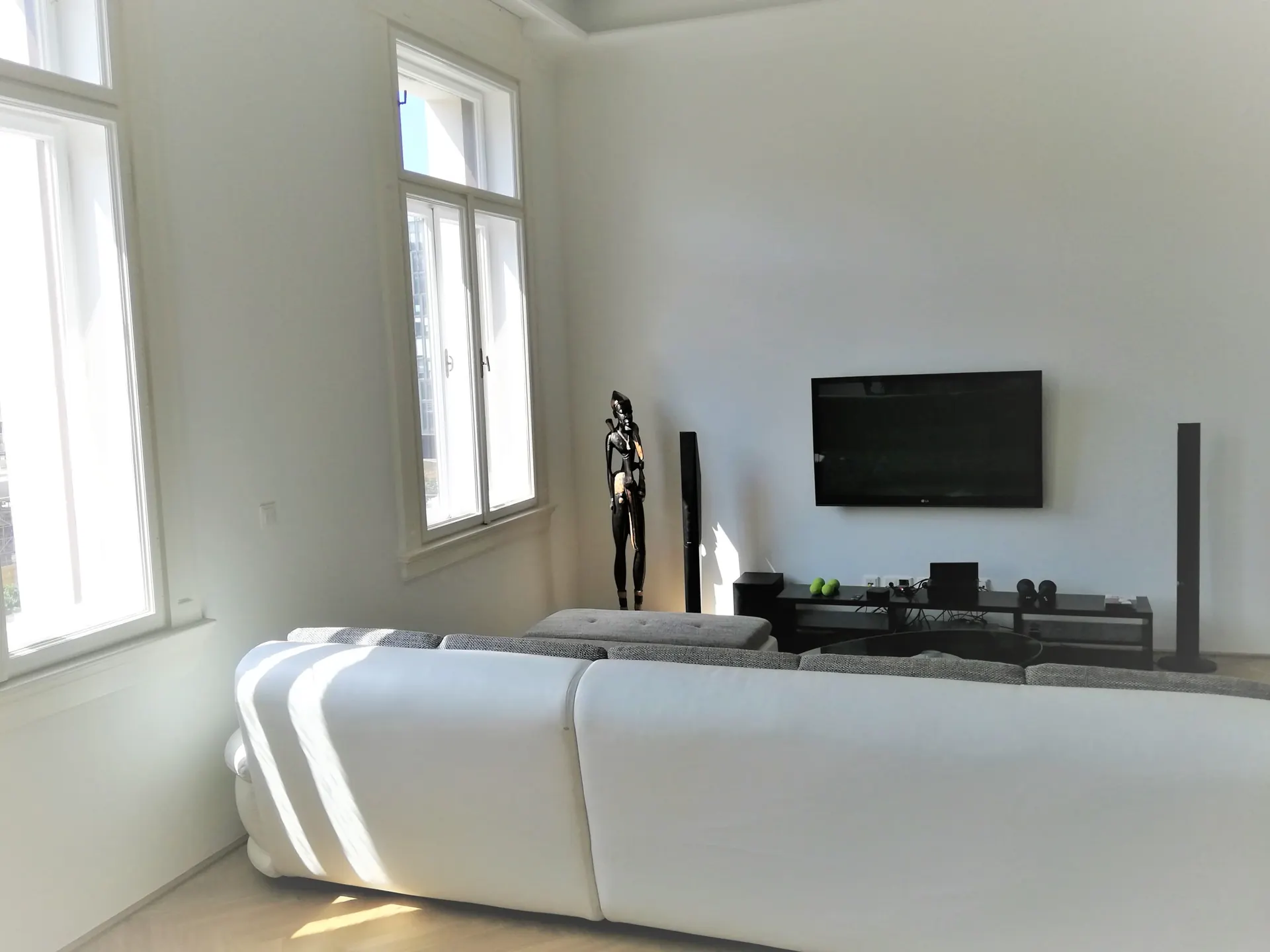 Altbau Wien Zimmer sonnig – Immobilienmakler Wien | IZY Immobilien Altbau Wien Zimmer sonnig – Immobilienmakler Wien | IZY Immobilien
