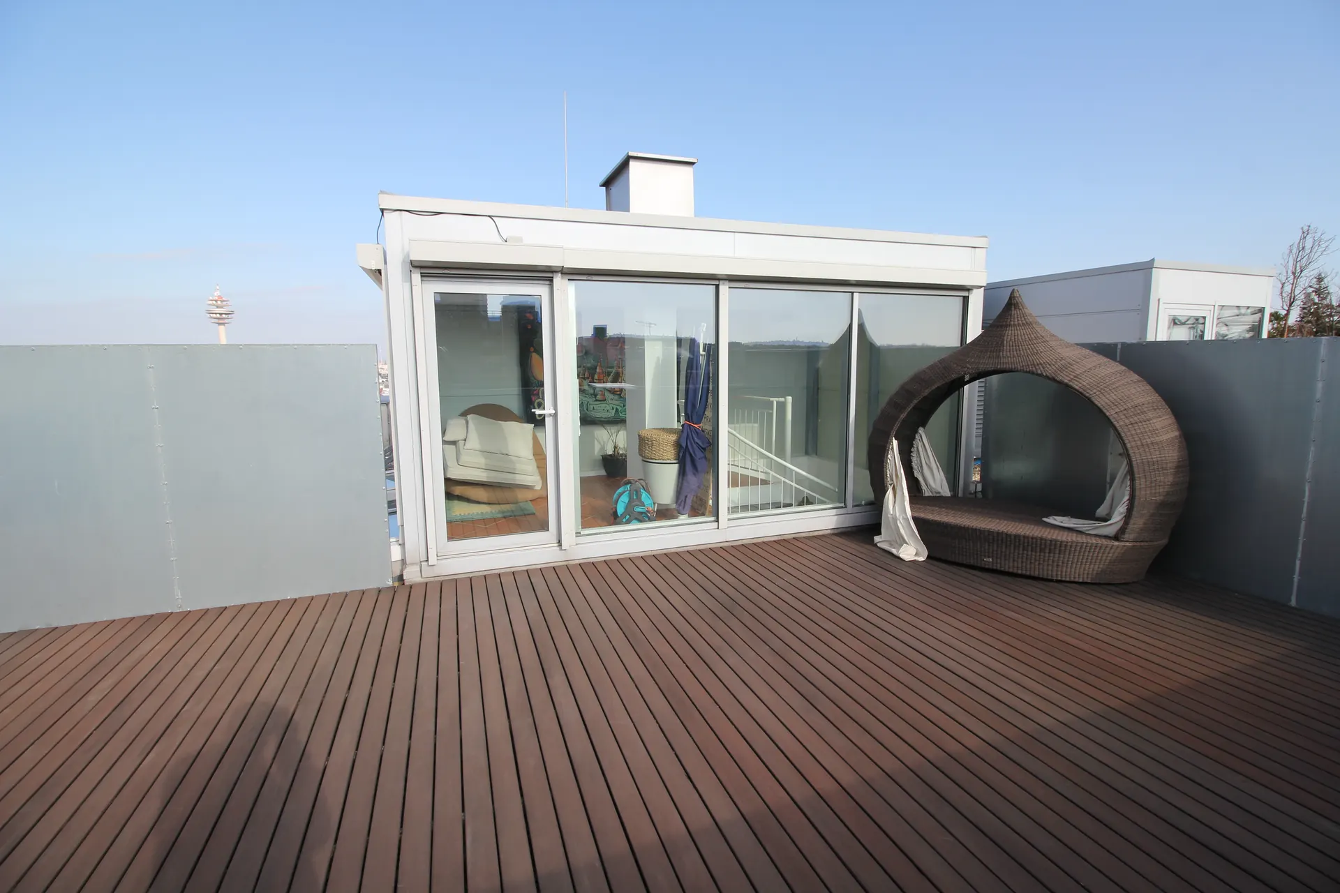 Haus Wien Dachterrasse holzboden – Immobilienmakler Wien | IZY Immobilien Haus Wien Dachterrasse holzboden – Immobilienmakler Wien | IZY Immobilien