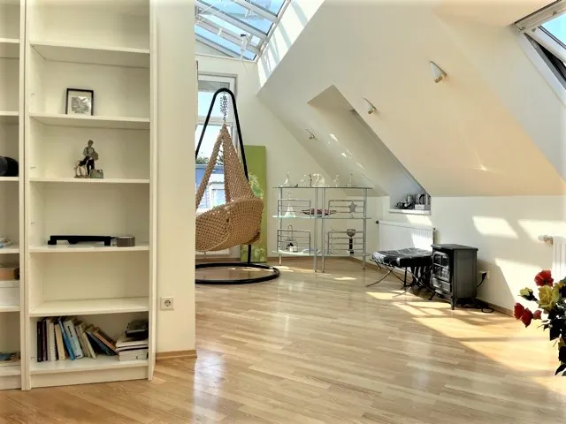Dachgeschoss Loft Wien Wohnbereich – Immobilienmakler Wien | IZY Immobilien Dachgeschoss Loft Wien Wohnbereich – Immobilienmakler Wien | IZY Immobilien