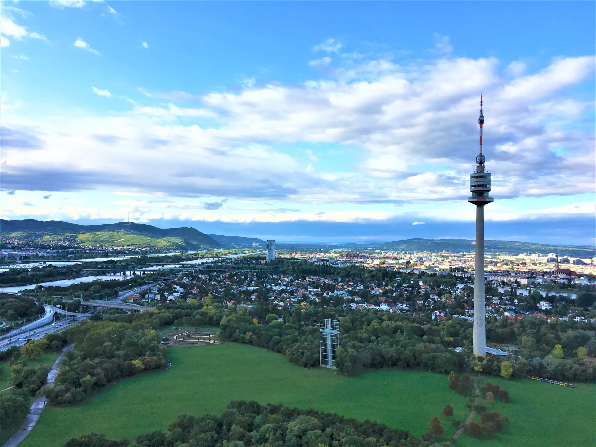 Donauturm Aussicht Wien Donaupark – Immobilienmakler Wien | IZY Immobilien Donauturm Aussicht Wien Donaupark – Immobilienmakler Wien | IZY Immobilien